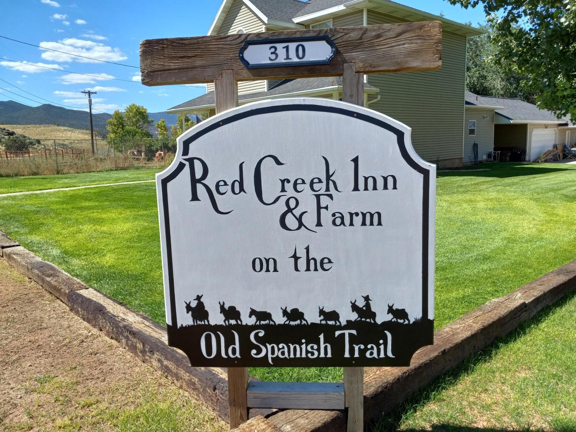 Red Creek Inn And Farm Parowan Eksteriør billede
